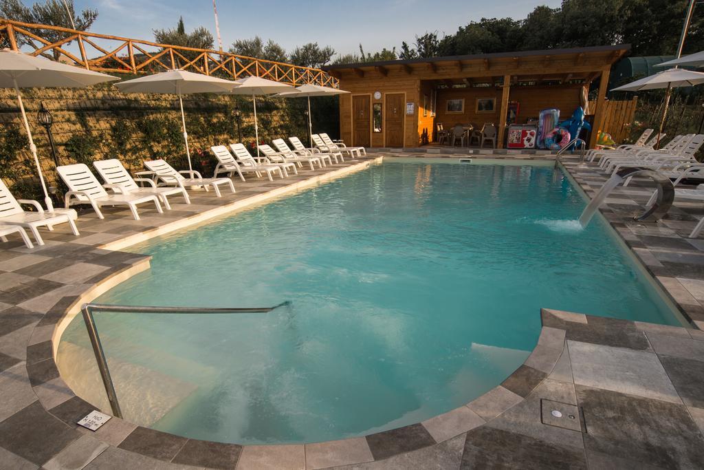 Agriturismo Ca' Maggio Sasso Feltrio Rum bild