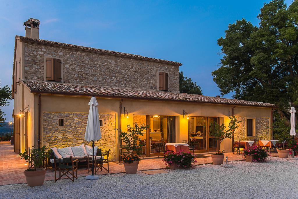 Agriturismo Ca' Maggio Sasso Feltrio Rum bild
